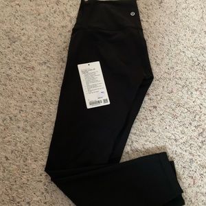 Lululemon wunder under HR tight 25” size 6